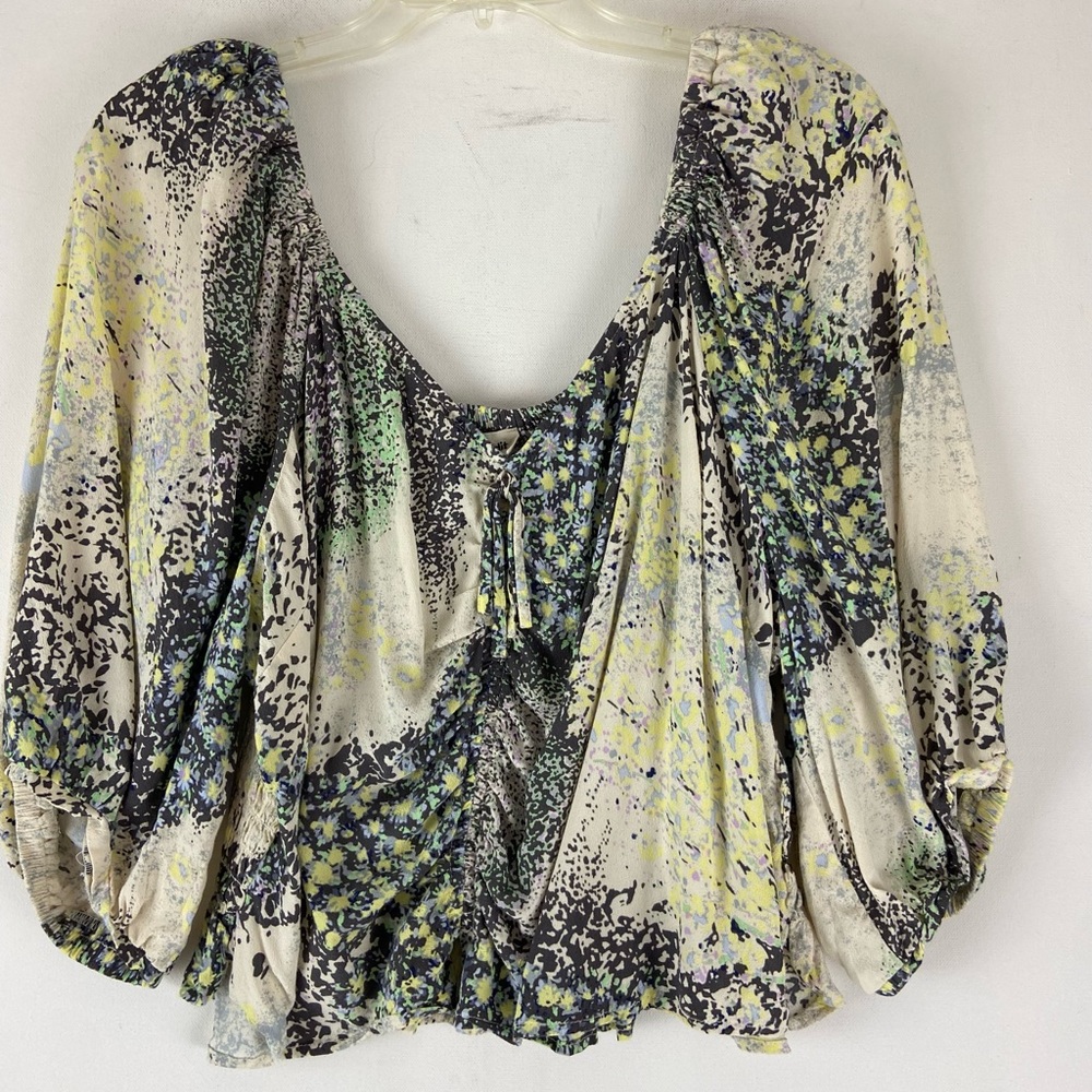 Open Edit Short Sleeve Smocked Back Abstract Print Crop Top Size M/L (709)